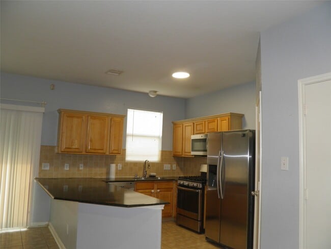Building Photo - 8026 Fisher Glen Ln