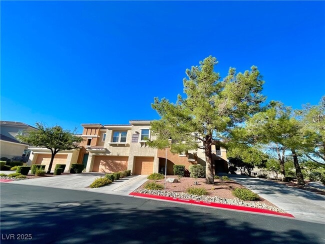 Building Photo - 10820 Amber Ridge Dr