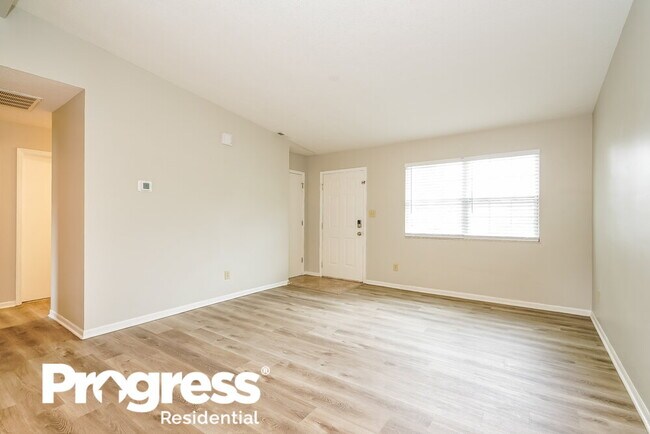 Building Photo - 3628 Valley Lake Dr