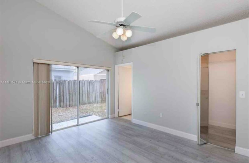 Building Photo - 248 SW 159th Ln