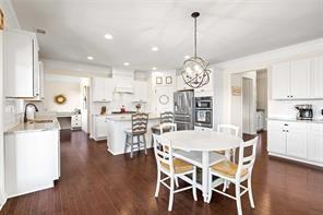 Building Photo - 496 Spring View Dr