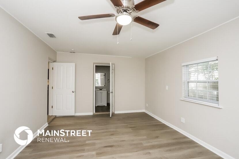 Building Photo - 11373 116th Ave N