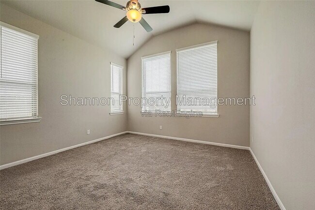 Building Photo - 2559 Terrace Point Dr