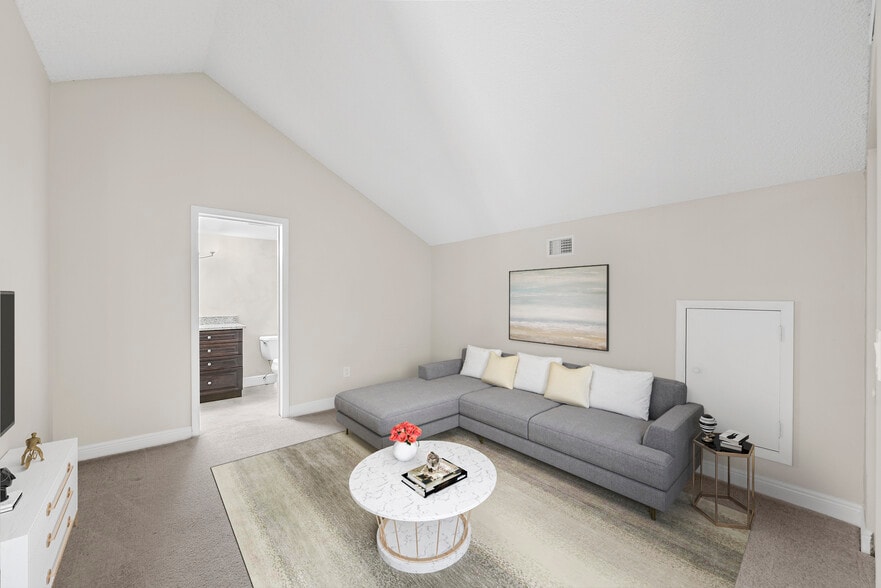 Loft/Den - 2273 NW 22nd Ave