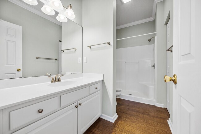 Building Photo - 6307 Sweetwater Blvd