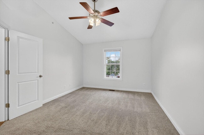 Building Photo - 320 E 29th St