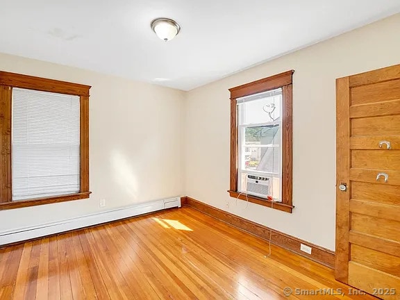 Building Photo - 33 Farmington Ave