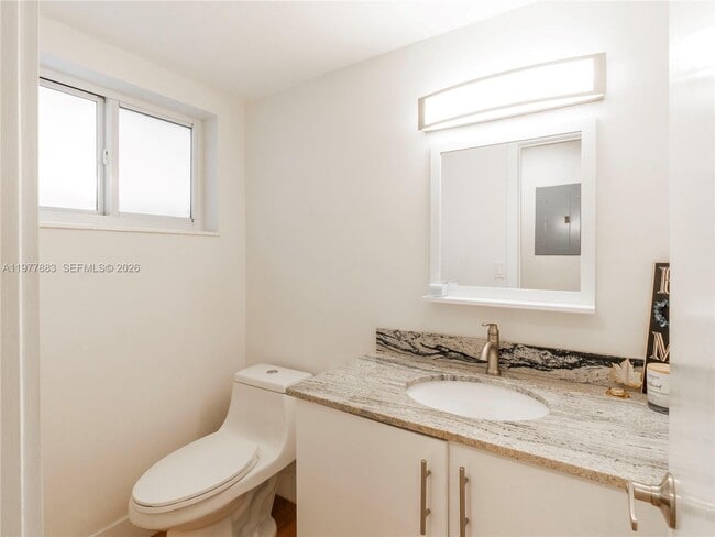 Building Photo - 8329 SW 137th Ave