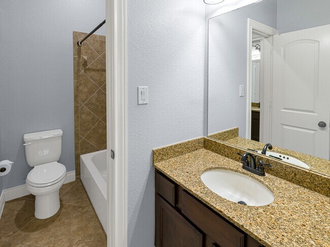 Building Photo - 27703 Lodgemist Ct