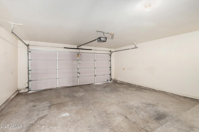 Building Photo - 8759 W Coronado Rd