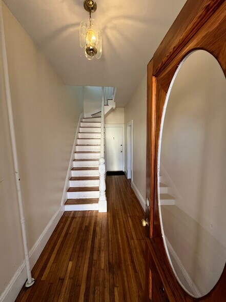 Building Photo - 2572 Massachusetts Ave