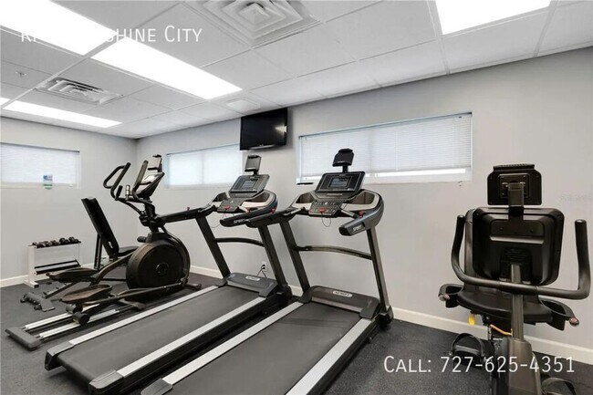 Building Photo - 400 64th Ave