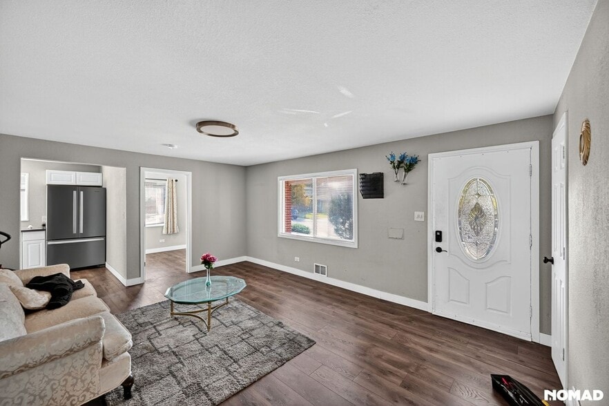 Building Photo - 4331 W 82nd Ave