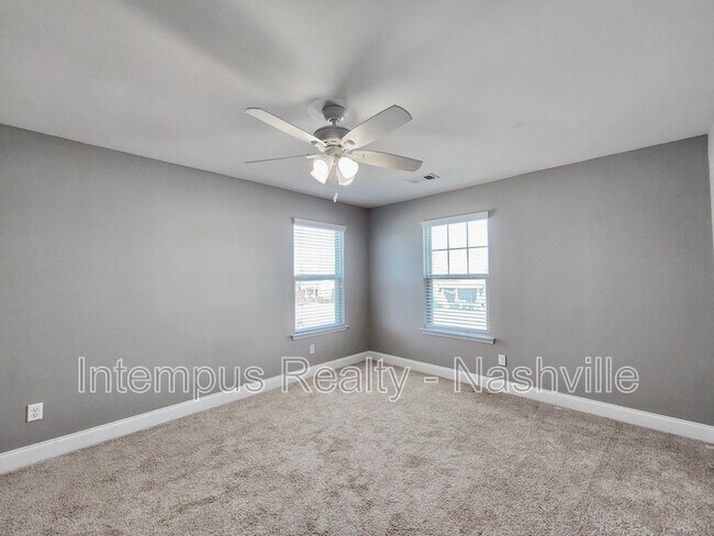 Building Photo - 1005 Maleventum Way