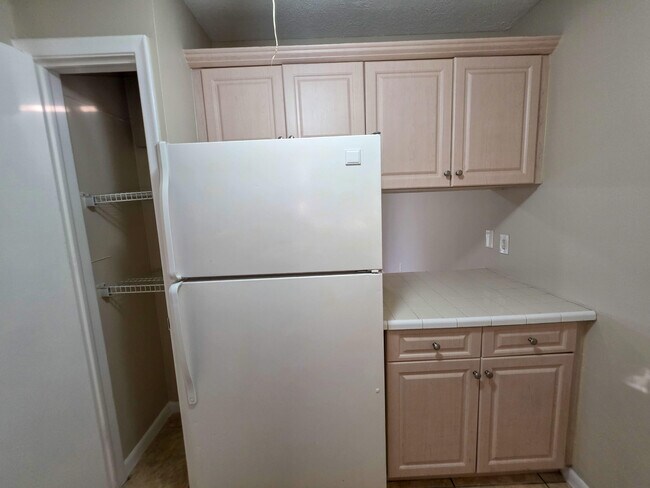 Building Photo - 6080 Forest Hill Blvd