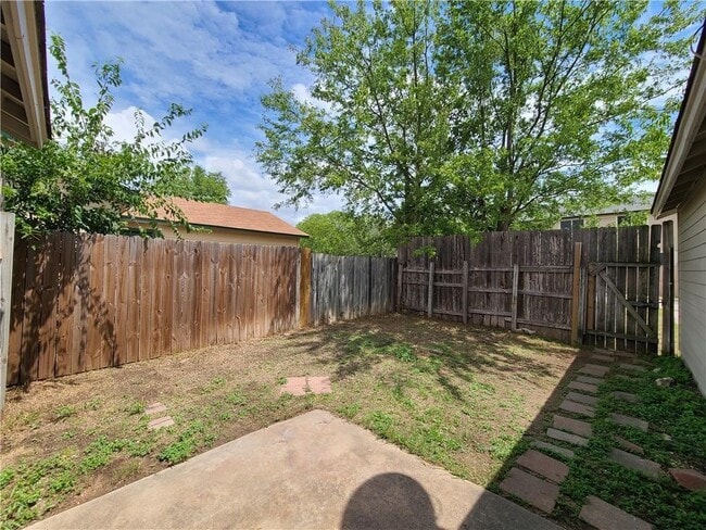 Building Photo - 12405 Alderbrook Dr