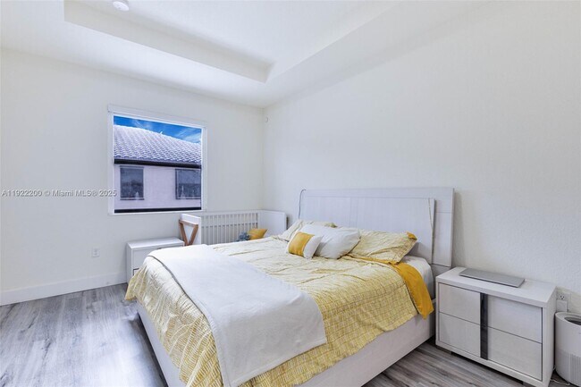 Building Photo - 15070 SW 119th Ln