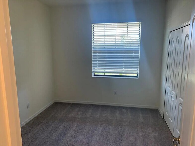 Building Photo - 17212 Blue Rdg Pl
