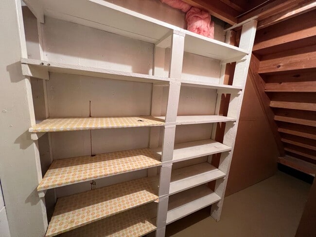 Building Photo - 3728 W Delbert Ave