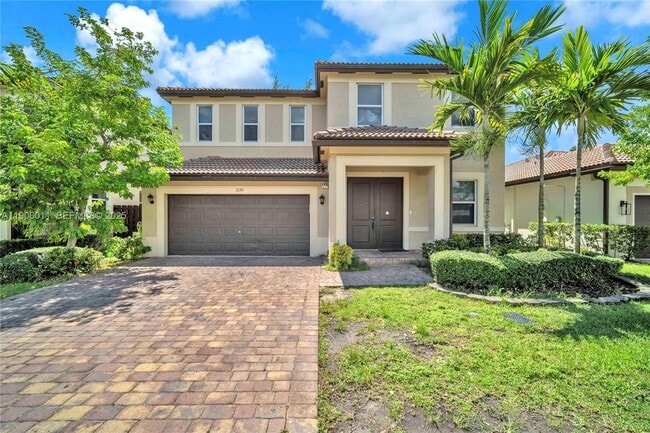 Building Photo - 2190 SE 2nd St