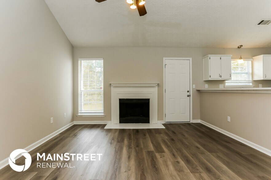 Building Photo - 1275 Avery Dr