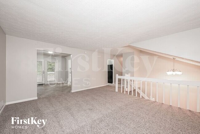 Building Photo - 3393 Hollow Tree Dr