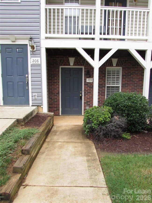 Building Photo - 113 Steam Engine Dr