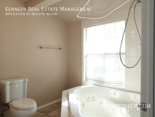 Building Photo - 461 West Avenue K-