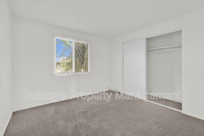 Building Photo - 13811 N 37th Way