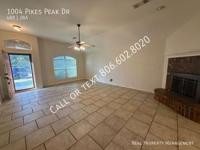 Building Photo - 1004 Pikes Peak Dr