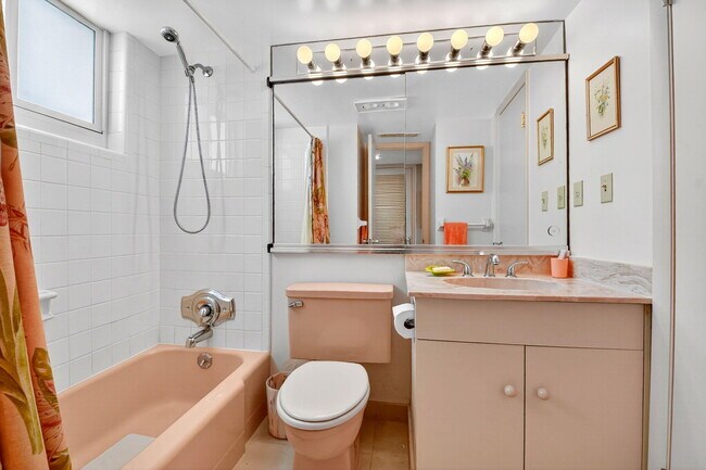 Building Photo - 2505 S Ocean Blvd