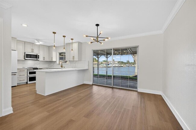 Building Photo - 6497 Cape Hatteras Way NE