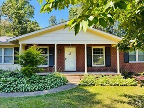 Building Photo - 4 BEDROOMS + 3 BATHS in Butner