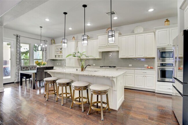 Building Photo - 10727 Stone Isle Ct