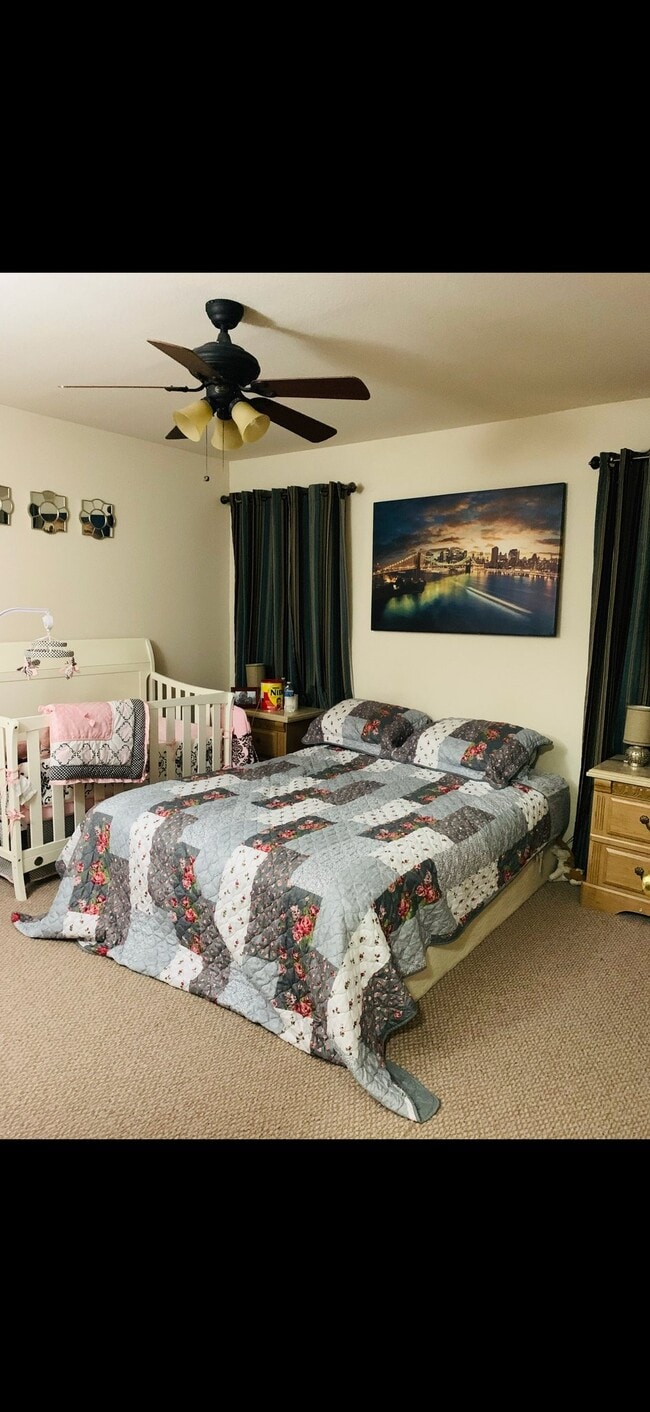 Building Photo - 5015 Flipper Dr