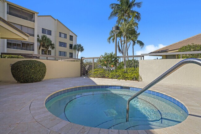 Building Photo - 926 Oak Harbour Dr