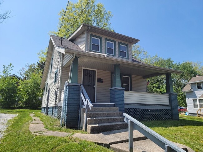 Primary Photo - 570 Talbot Ave