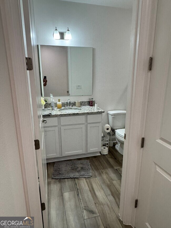 Building Photo - 205 Starboard Ct