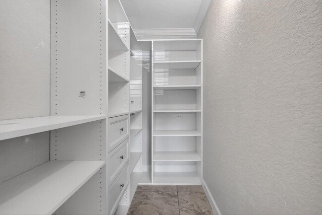 Building Photo - 497 Brittany K