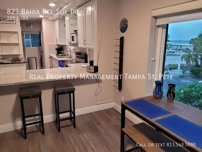 Building Photo - 823 Bahia Del Sol Dr