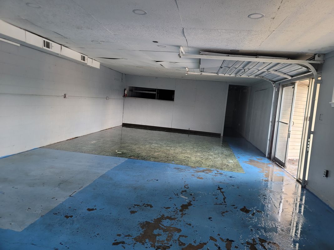 Building Photo - 8700 Colonel Glenn Rd