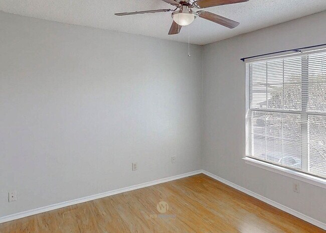 Building Photo - Charming 2-Bedroom Rental in Sunset Subdivision – Available Now!