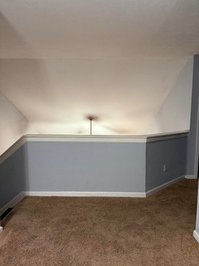 Building Photo - 188 Ransom Trce