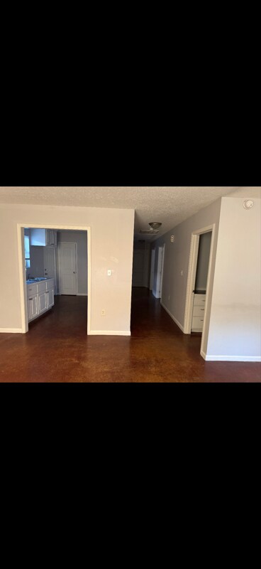 Building Photo - 1039 13th St