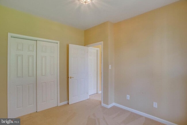 Building Photo - 13381 Sir Ramsay Way