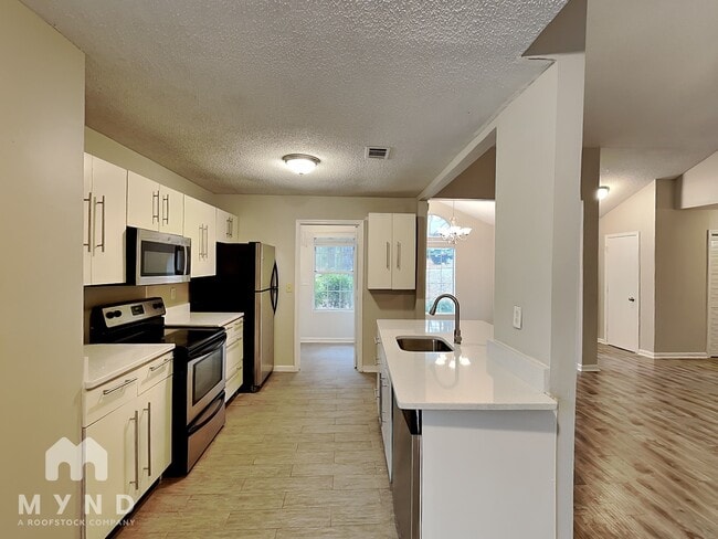 Building Photo - 632 Kilkenny Cir