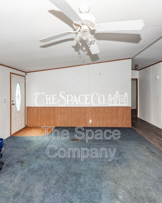 Building Photo - 255 Mitton Rd
