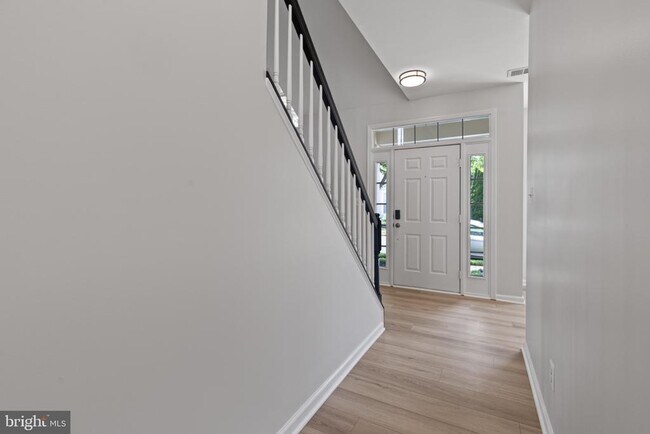 Building Photo - 43290 Rush Run Terrace