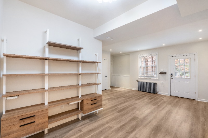 Building Photo - 903 S Frederick St