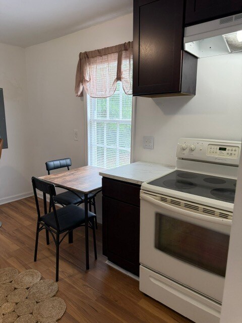 Building Photo - 410 Brewer Ave